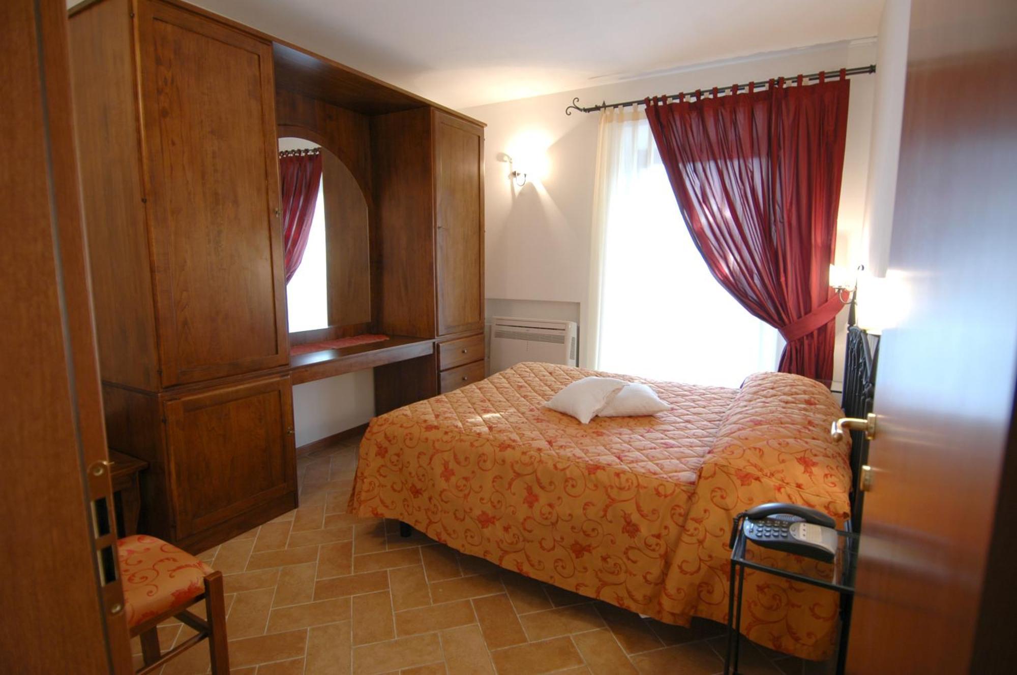 Colleverde Country House & Spa Urbino Exterior photo